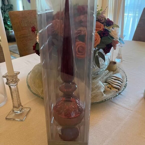 Burgundy 16" Glass Tree Topper - Picture 1 of 3